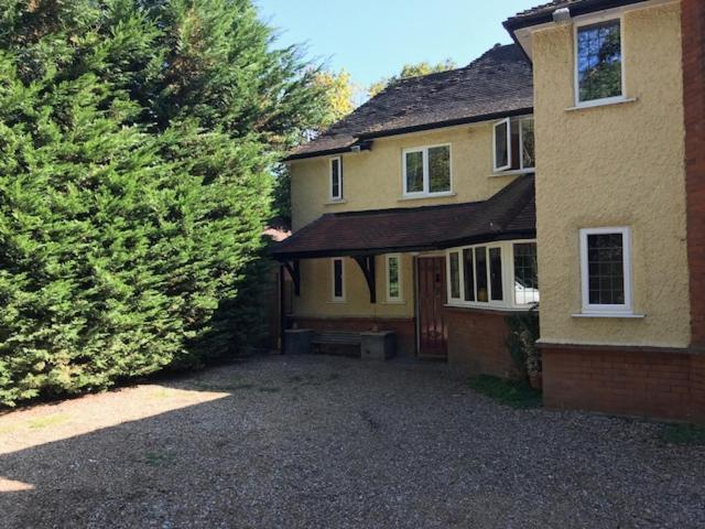 The Admirals Inn Guest House Bracknell Esterno foto